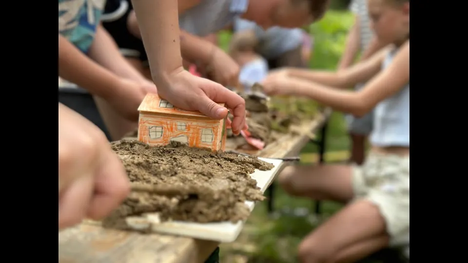 Kleine Handwerker - Großer Spaß! Kinderbaustelle am Aktionstag WaldHaus